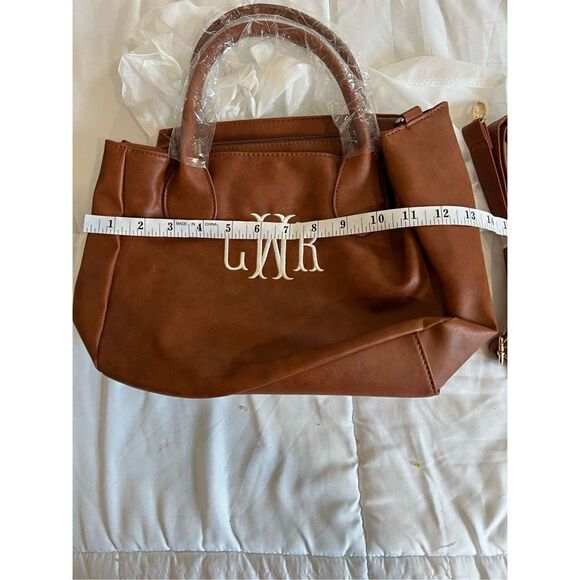 Monogrammed Brown handbag with CRW initials with crossbody strap - Picture 2 of 5